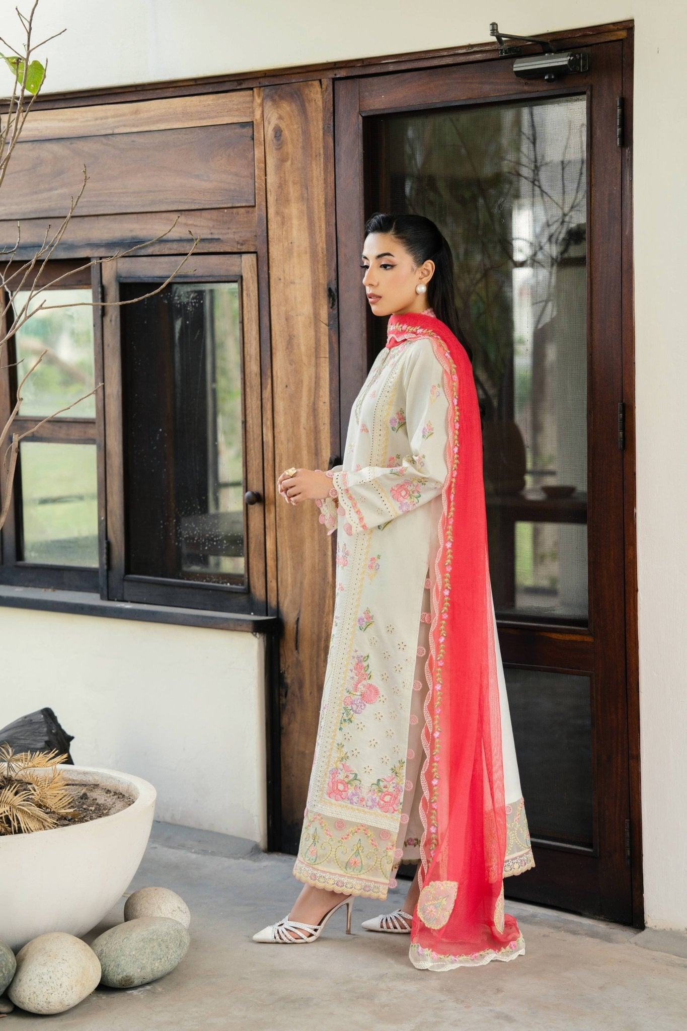 CREAM & PINK LUXURY EMBROIDERED LAWN